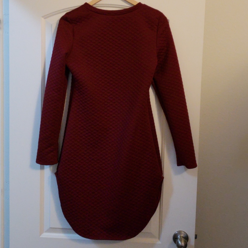 Maroon Dress - Picture 4 of 4